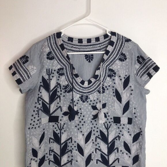 Womens Pullover Tunic Embroidered Gray Blue/Black Shirt Blouse See Measurements - Picture 3 of 12